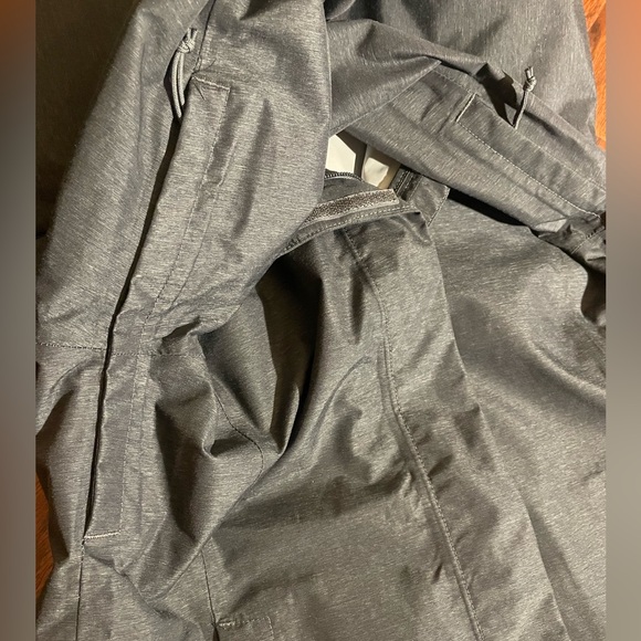 🚚MOVING SALE 📦 NorthFace Dryvent Jacket - Picture 5 of 6